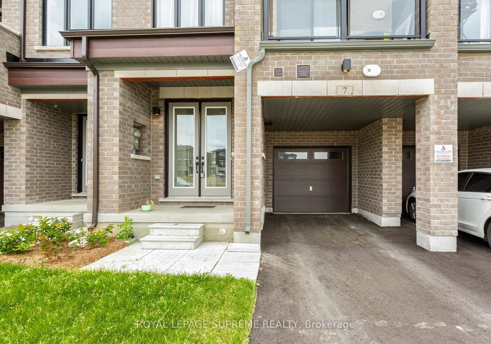 7-tennant-circle-vaughan-ontario-n12397069