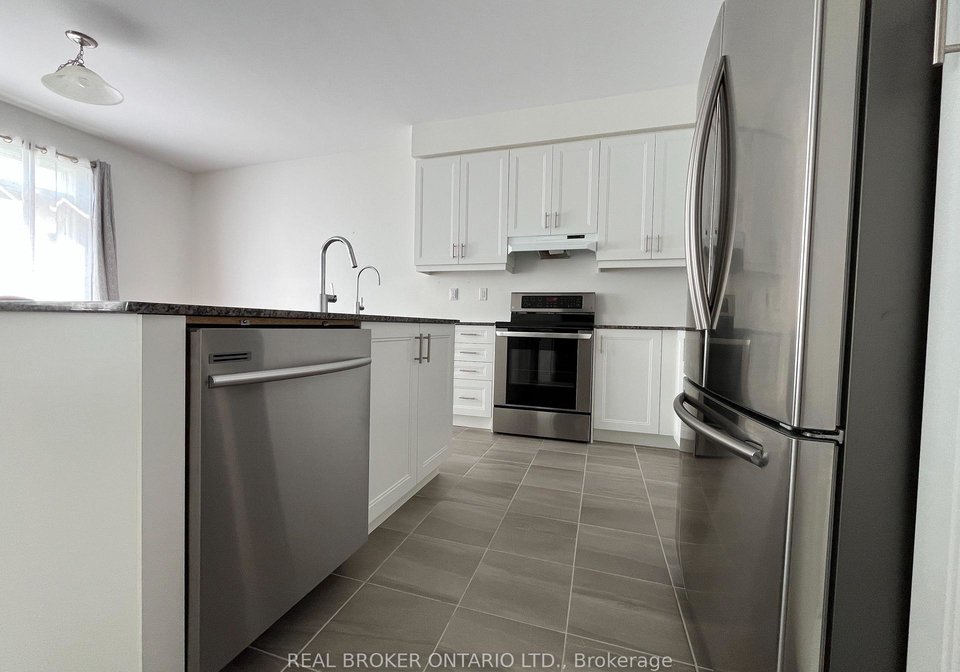 21-tesla-crescent-east-gwillimbury-ontario-n12397090
