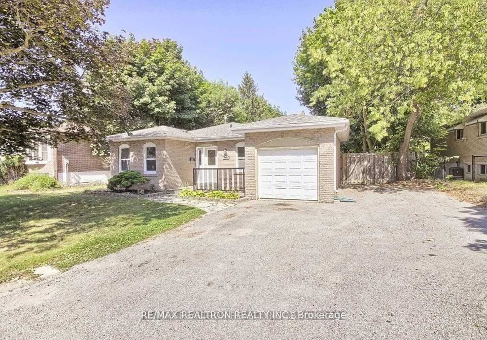 1043-lemar-road-newmarket-ontario-n12397167