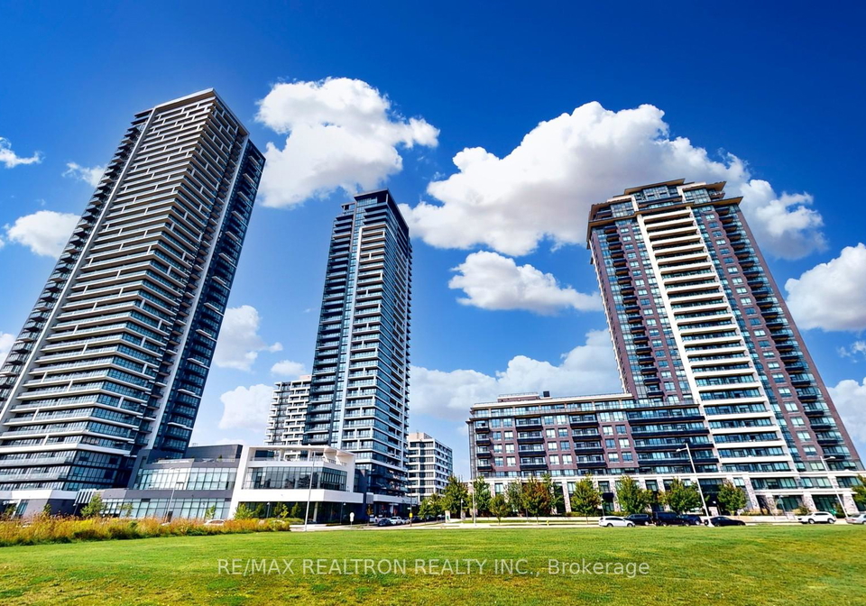 15-water-walk-drive-markham-ontario-n12397183