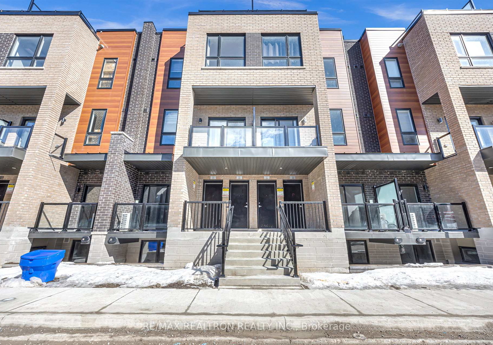 20-lytham-green-circle-newmarket-ontario-n12398519