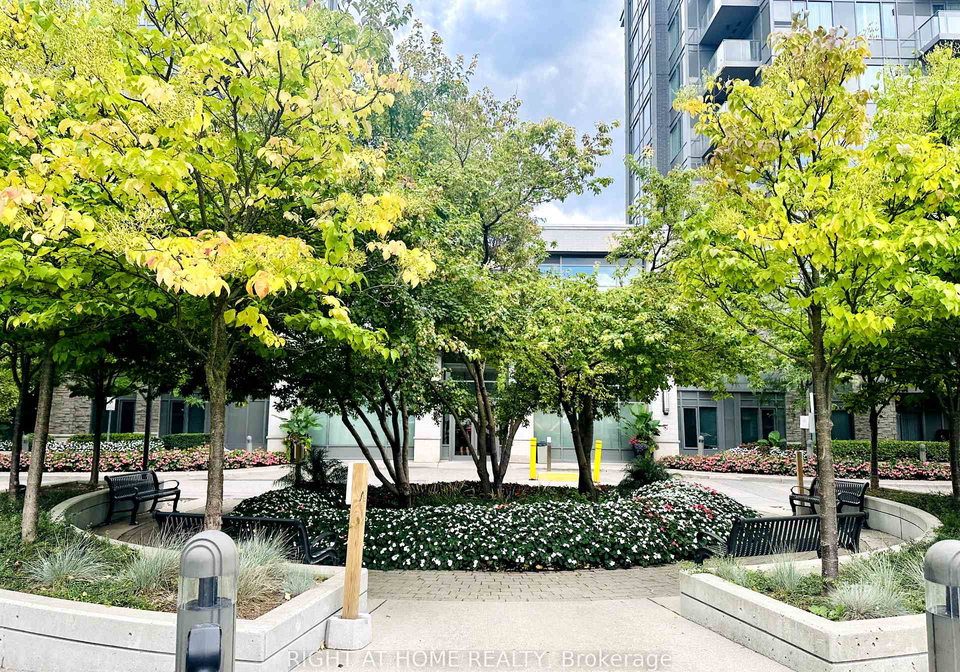 325-south-park-road-markham-ontario-n12399664