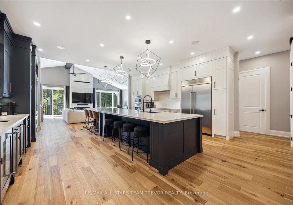 122-roxborough-road-newmarket-ontario-n12400072