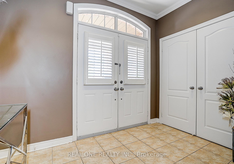 42-donzi-lane-vaughan-ontario-n12400141