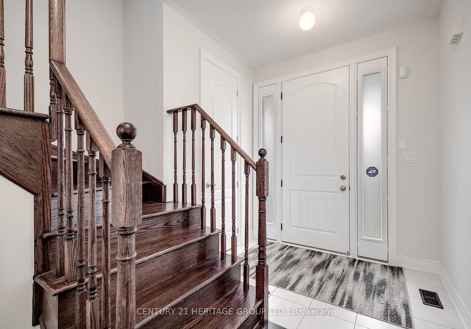 126-mcdonnell-crescent-bradford-west-gwillimbury-ontario-n12400754