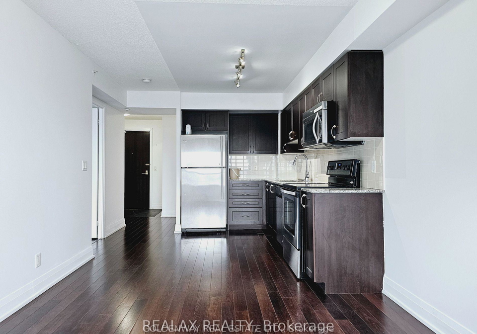 376-highway-7-e-richmond-hill-ontario-n12401597