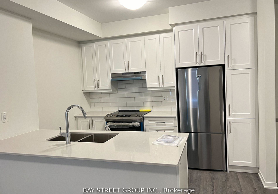 140-honeycrisp-crescent-vaughan-ontario-n12402255