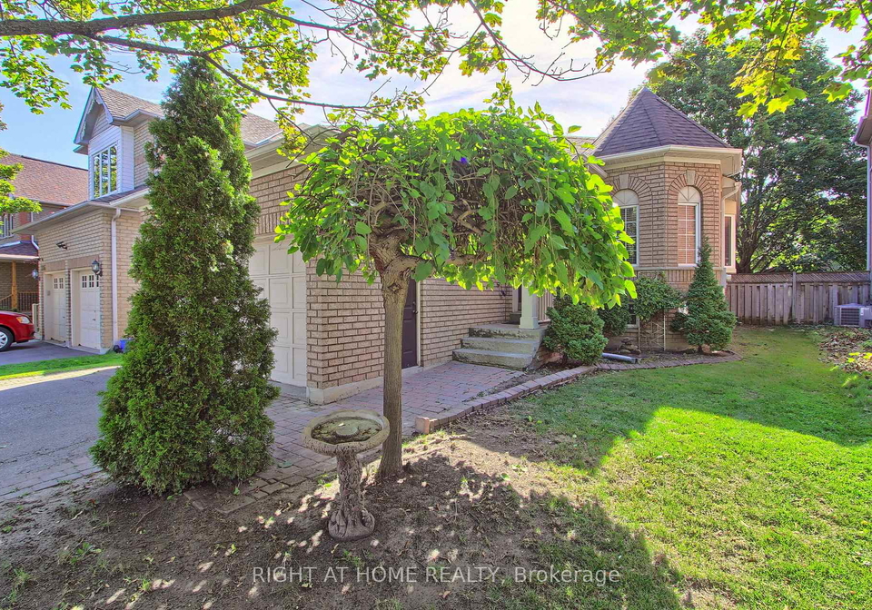 290-clearmeadow-boulevard-newmarket-ontario-n12402423