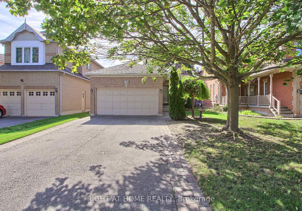 290-clearmeadow-boulevard-newmarket-ontario-n12402423