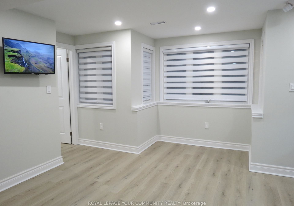 60-acer-crescent-whitchurch-stouffville-ontario-n12402850