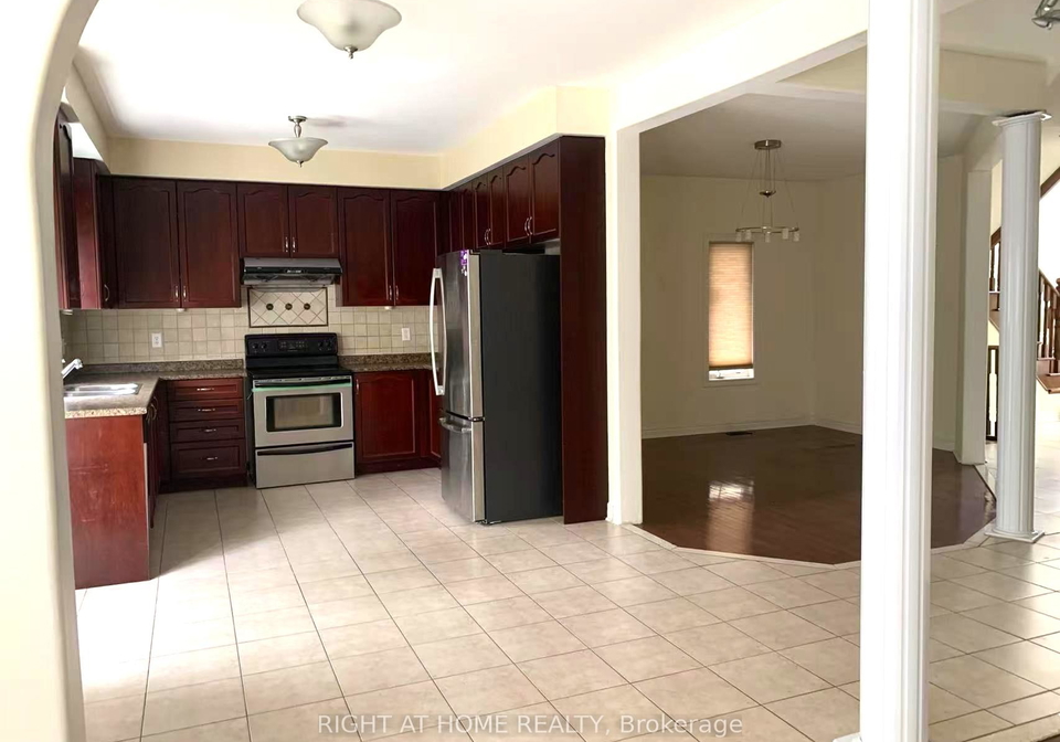 102-rivington-avenue-vaughan-ontario-n12403023