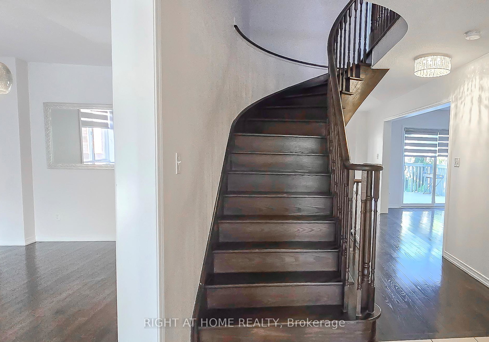 1306-corm-main-and-2nd-street-innisfil-ontario-n12403771