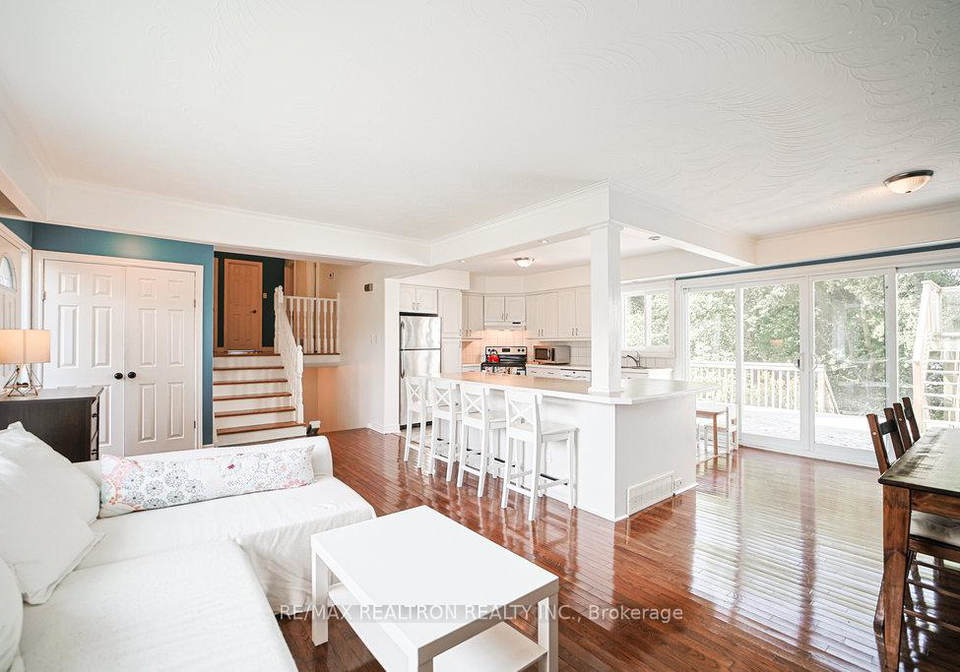92-hamilton-drive-newmarket-ontario-n12403926