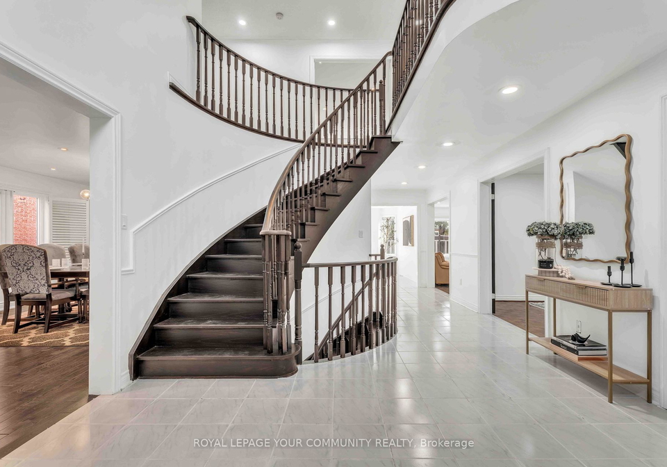 50-waltham-crescent-richmond-hill-ontario-n12404207