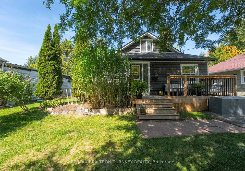 137-cooks-bay-drive-georgina-ontario-n12404947