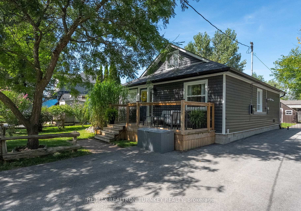 137-cooks-bay-drive-georgina-ontario-n12404947