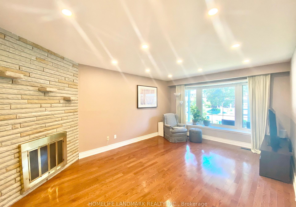 23-apple-orchard-path-markham-ontario-n12405487
