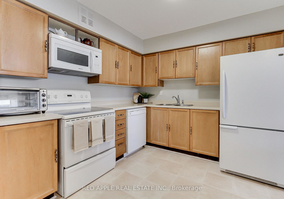 250-davis-drive-newmarket-ontario-n12406270