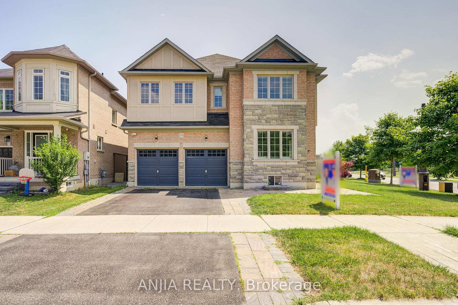 203-richard-underhill-avenue-whitchurch-stouffville-ontario-n12406524