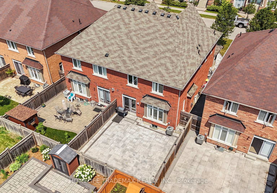 164-lewis-honey-drive-aurora-ontario-n12407590