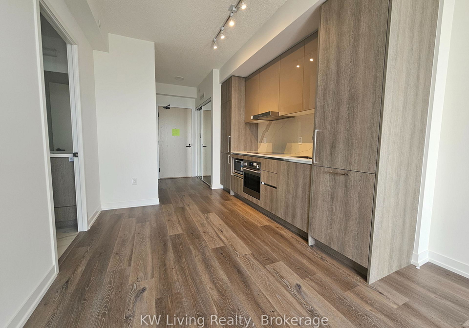 225-commerce-street-vaughan-ontario-n12407598