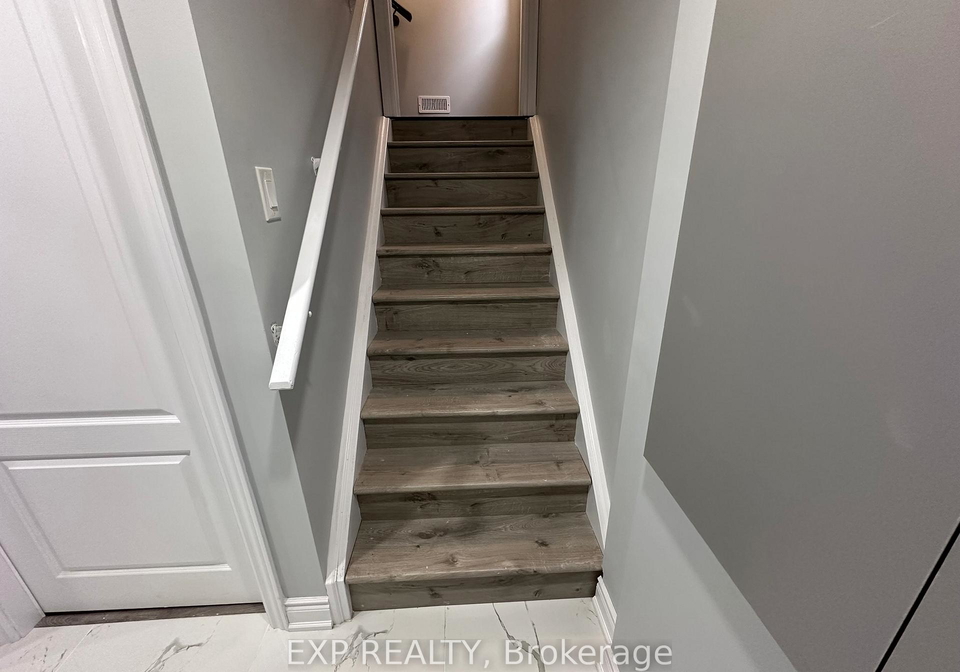 31-lorne-thomas-place-new-tecumseth-ontario-n12408186