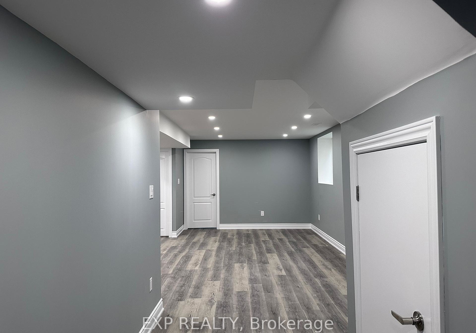 31-lorne-thomas-place-new-tecumseth-ontario-n12408186