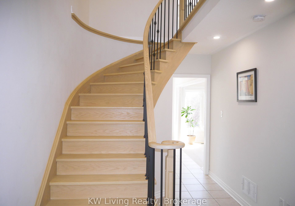 43-bayswater-avenue-richmond-hill-ontario-n12409226