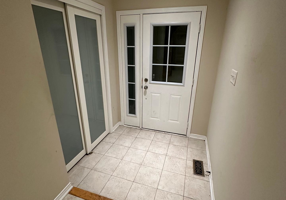 246-zokol-drive-aurora-ontario-n12409859
