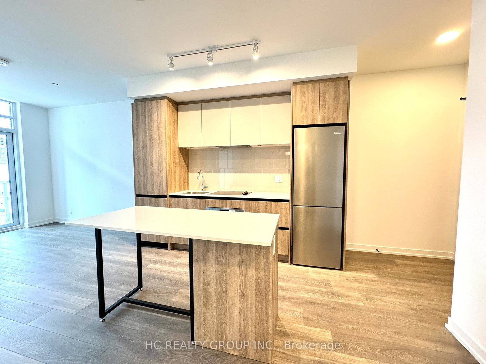 8-beverley-glen-boulevard-vaughan-ontario-n12410007