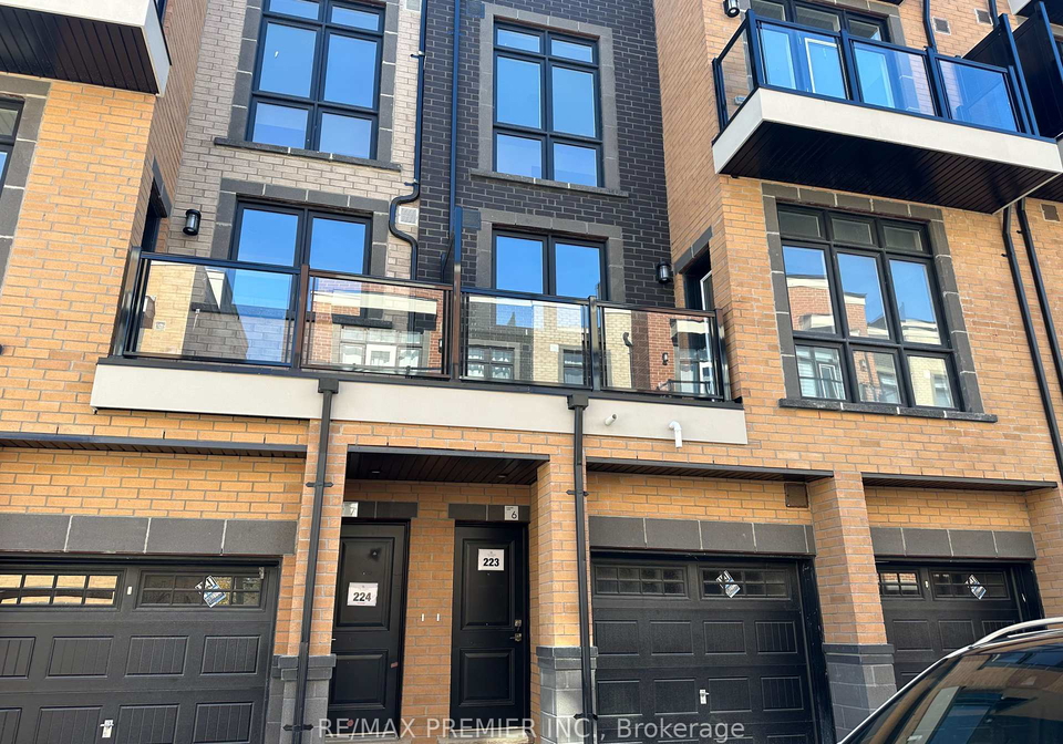 8-sayers-lane-richmond-hill-ontario-n12410305