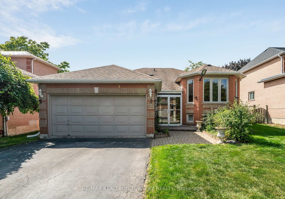 3-bronze-crescent-bradford-west-gwillimbury-ontario-n12410663