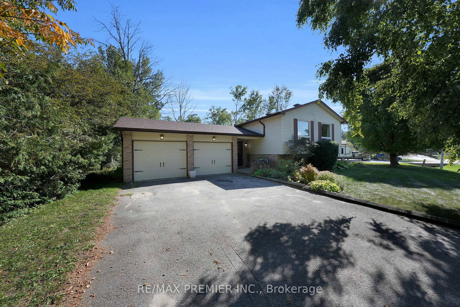 222-spencer-avenue-essa-ontario-n12411400