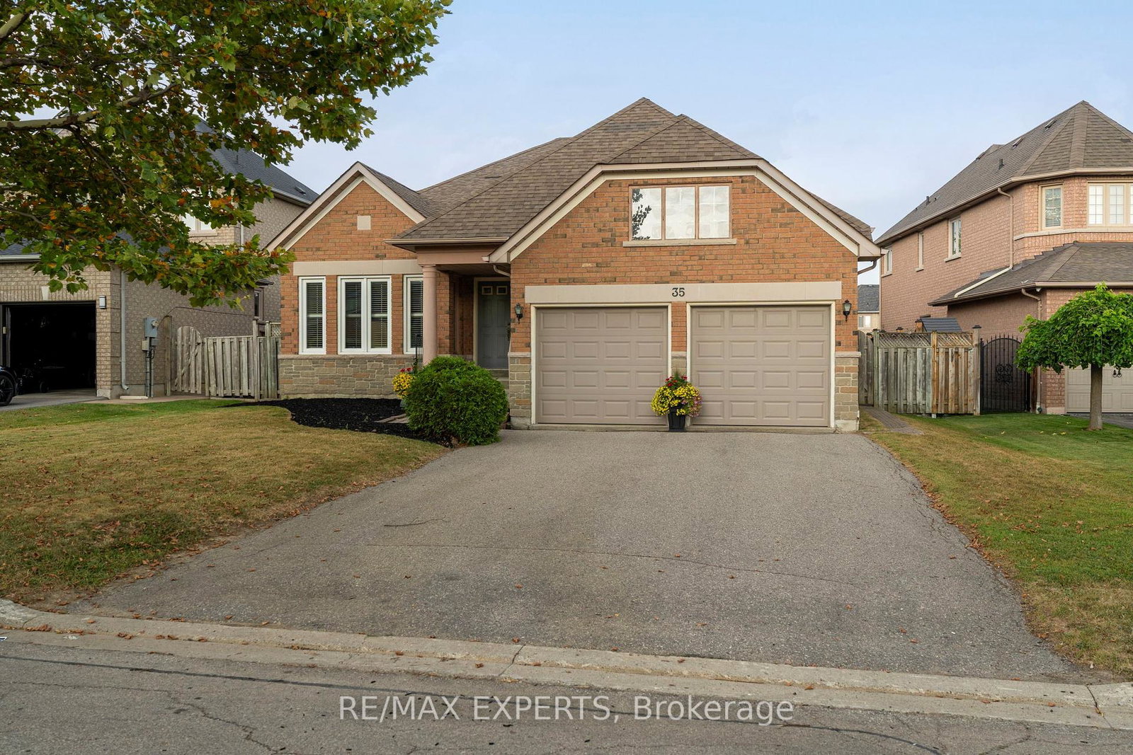 35-falkirk-crescent-vaughan-ontario-n12411628