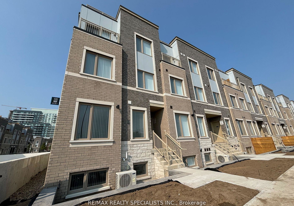130-honeycrisp-crescent-vaughan-ontario-n12411676