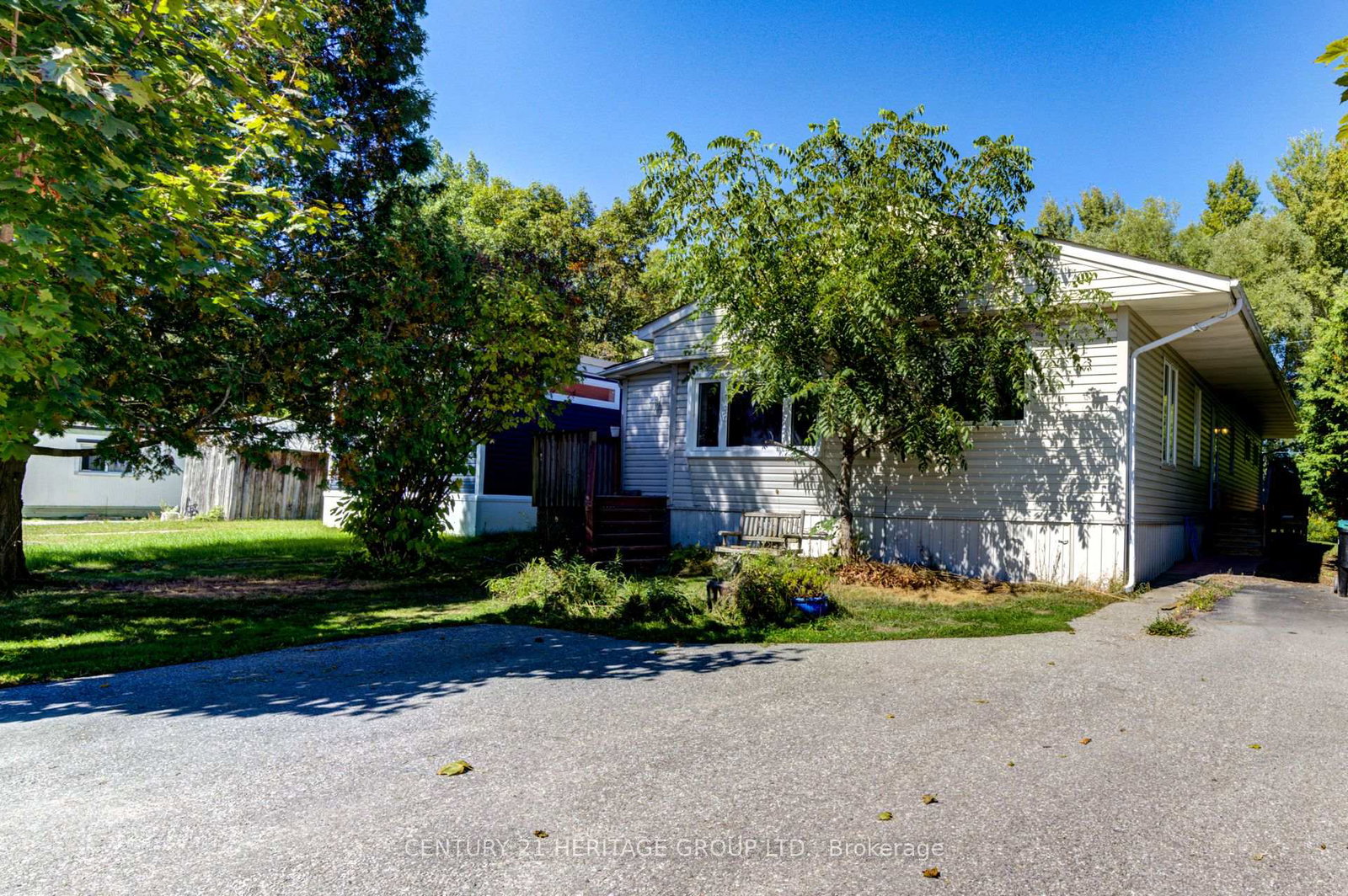 42-shamrock-crescent-essa-ontario-n12411867