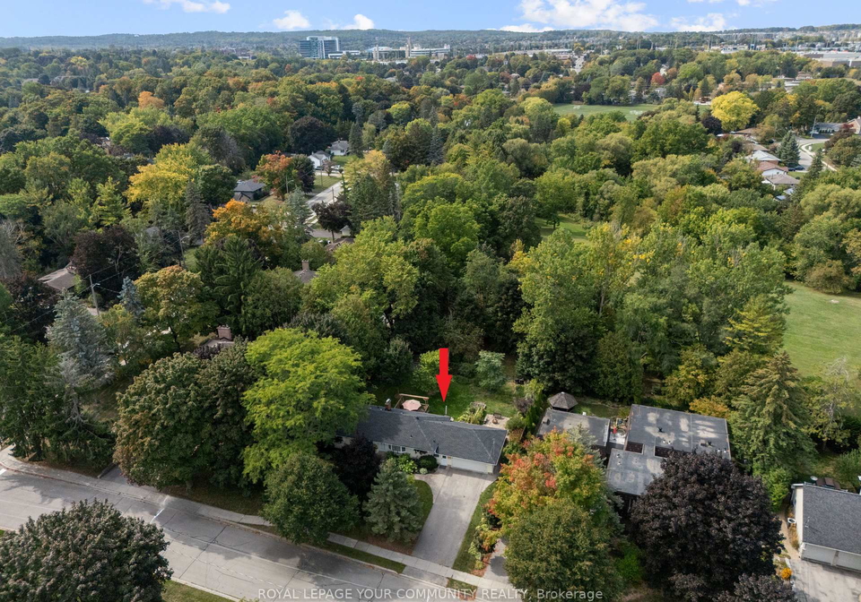 124-forest-glen-road-newmarket-ontario-n12412637
