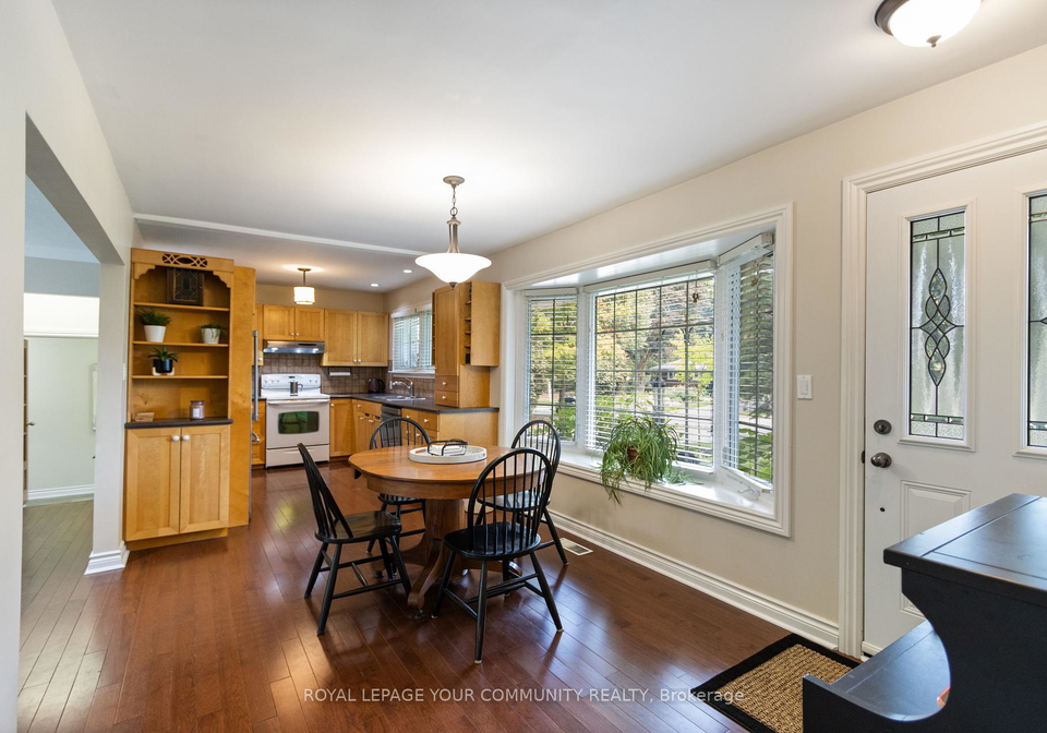 124-forest-glen-road-newmarket-ontario-n12412637