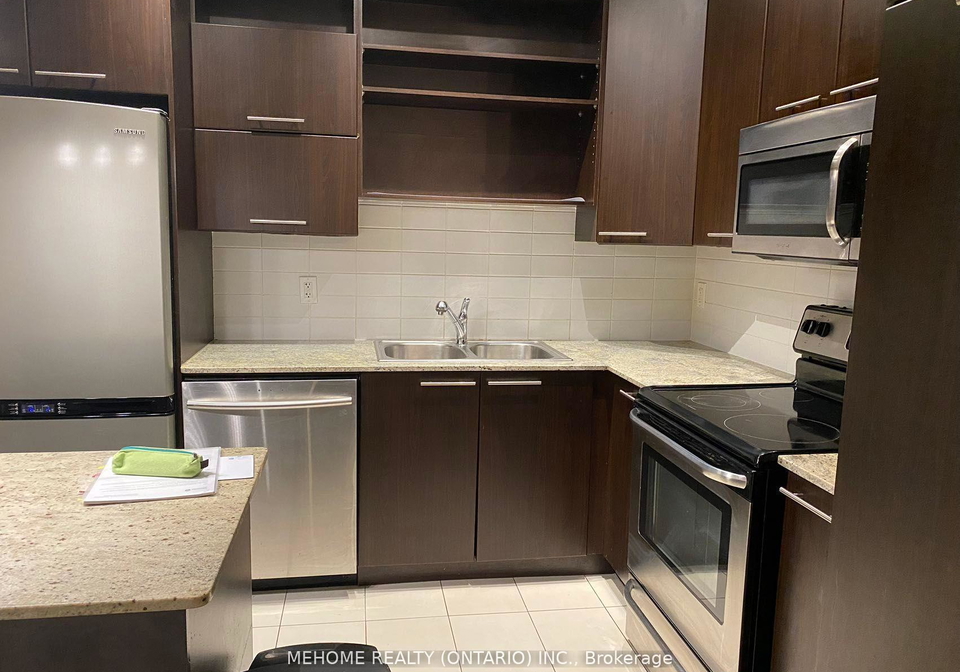 39-galleria-parkway-markham-ontario-n12414522