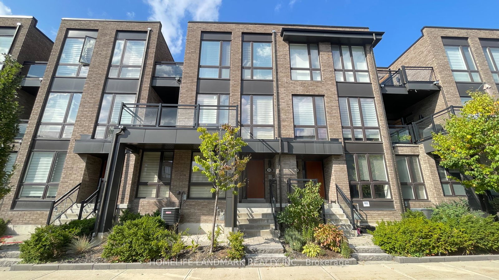 35-thorncrest-drive-vaughan-ontario-n12414982