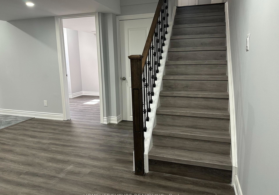 87-gladys-clarkson-drive-whitchurch-stouffville-ontario-n12416041