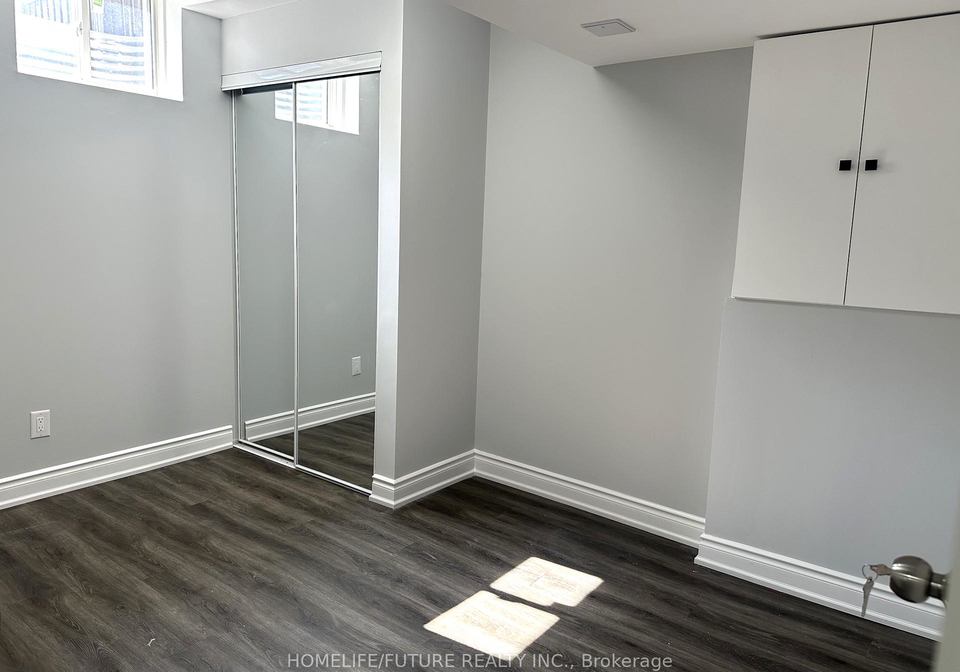 87-gladys-clarkson-drive-whitchurch-stouffville-ontario-n12416041
