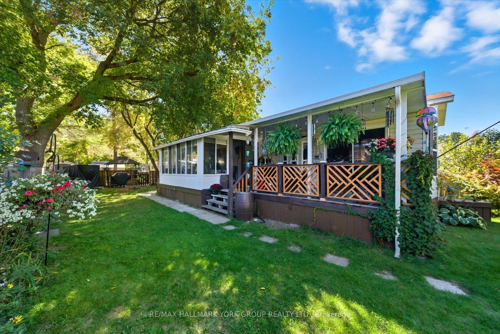 21469-on48-east-gwillimbury-ontario-n12416575