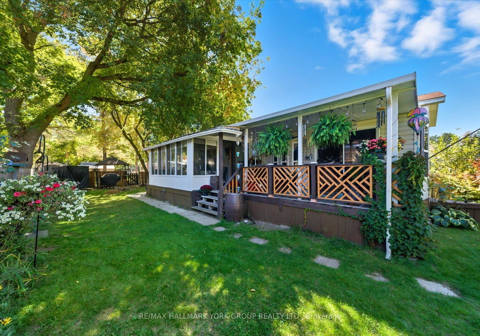 21469-on48-east-gwillimbury-ontario-n12416575