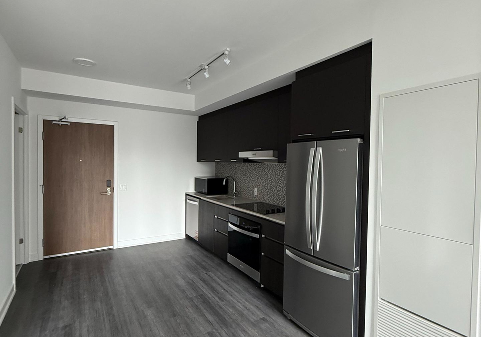 8188-yonge-street-vaughan-ontario-n12417011