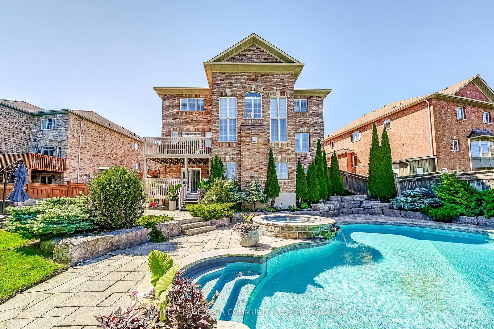 145-tonner-crescent-aurora-ontario-n12417385