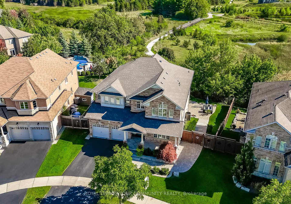145-tonner-crescent-aurora-ontario-n12417385