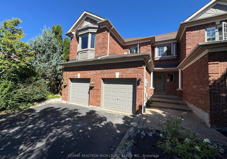 138-denise-circle-newmarket-ontario-n12417960