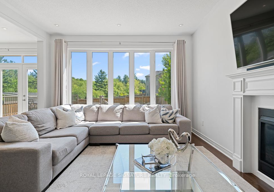237-william-graham-drive-aurora-ontario-n12418217