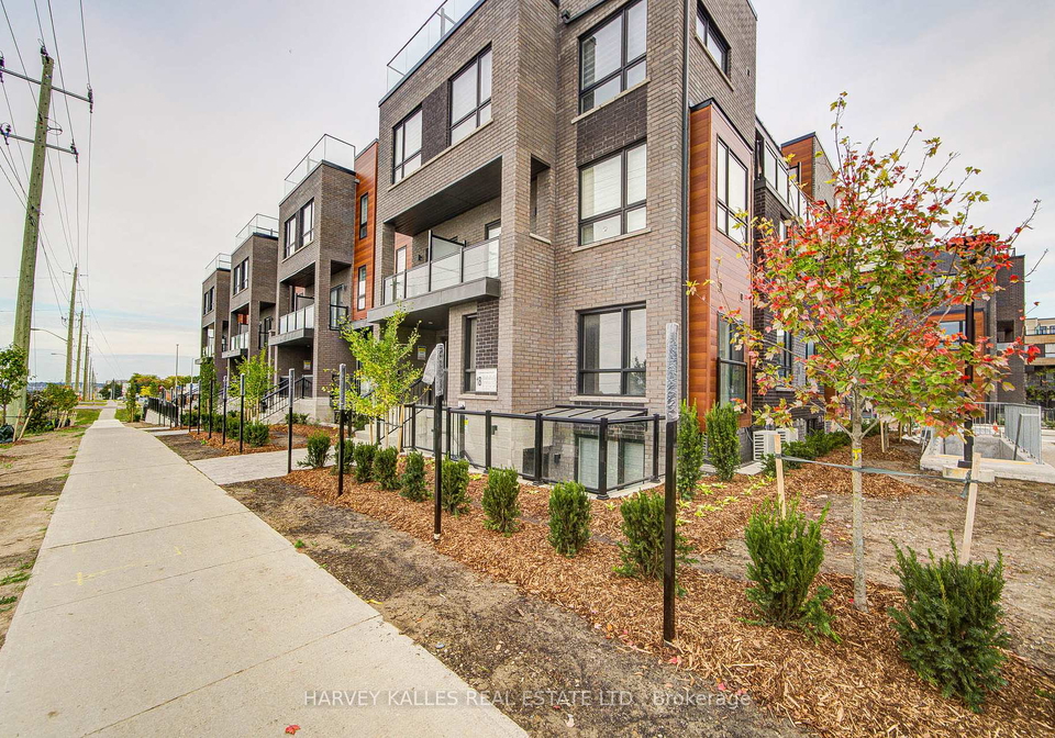 18-lytham-green-circle-newmarket-ontario-n12418520